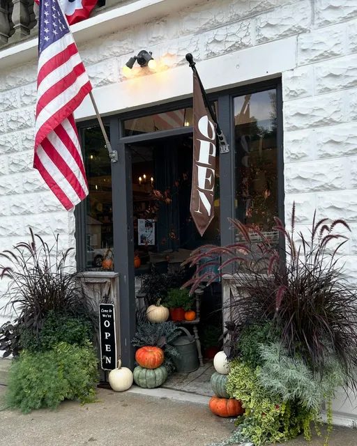 Homestead Studios on Main