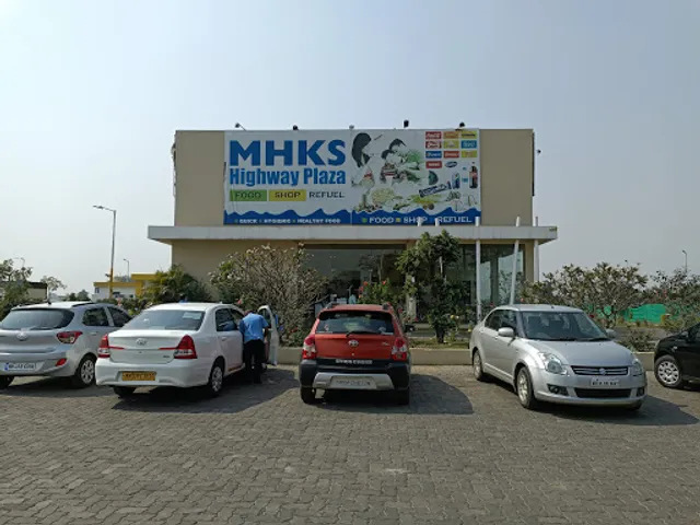 MHKS Highway Plaza