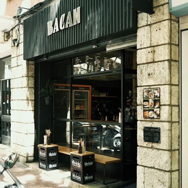 BACAN - Specialty coffee & brunch