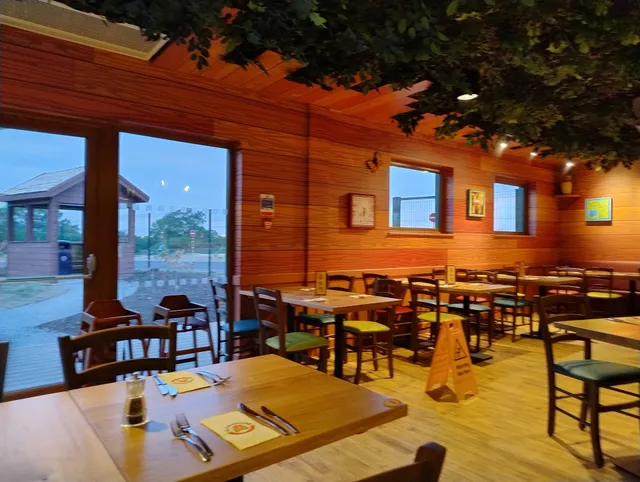 Clubhouse Restaurant