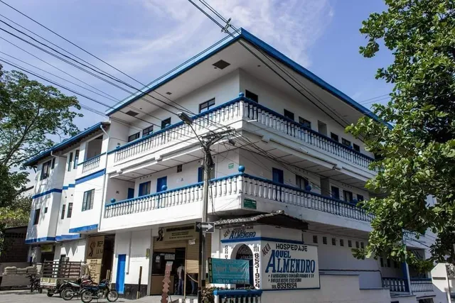 Hospedaje Aquel Almendro
