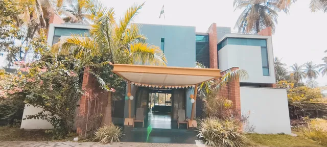 Saffronstays Riverstone