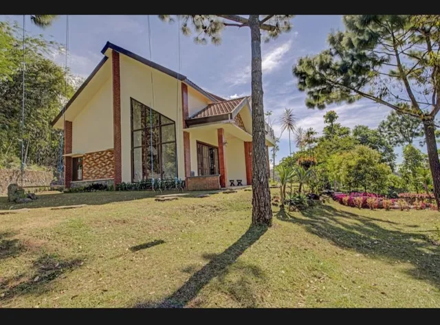 Villa Inn App Trawas Bintoro