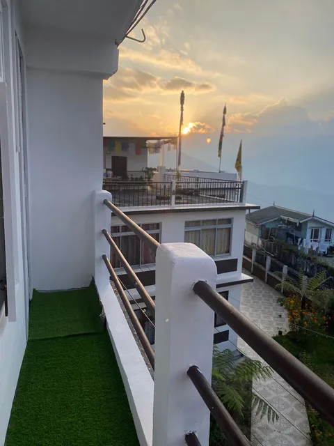 Sri Vrindavan Guest House (Pure Veg)