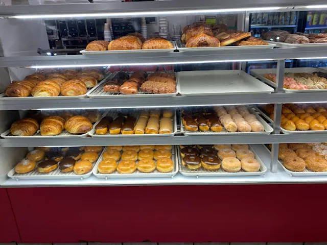 Linda's Donuts