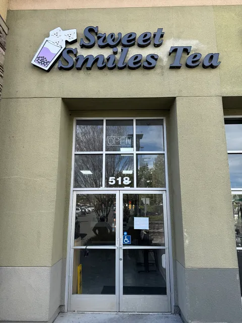 Sweet smiles tea