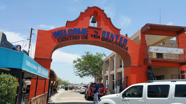 Mr. Lucky’s Restaurant Bar