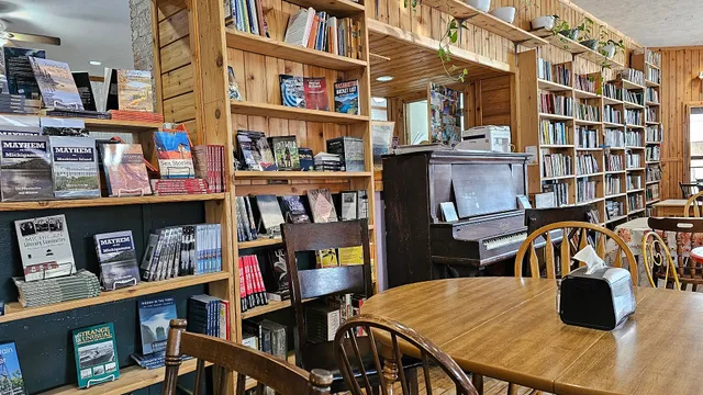 Falling Rock Cafe & Bookstore