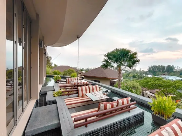 Charm Thai Restaurant