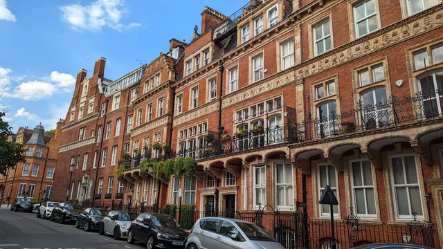 Kensington Court Gardens