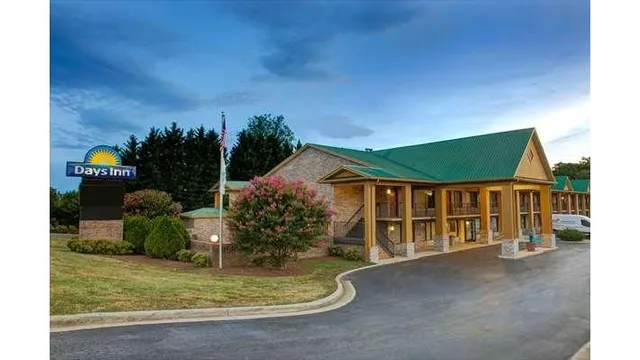 Days Inn by Wyndham Conover-Hickory