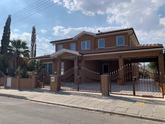 Panais Villa, Holiday House