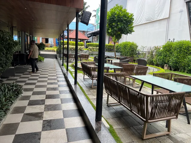 Pegs & Kegs Restobar