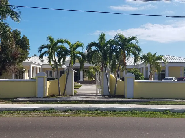 Elizabeth Estate Public Library