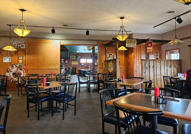 Barrel House Restaurant & Tavern