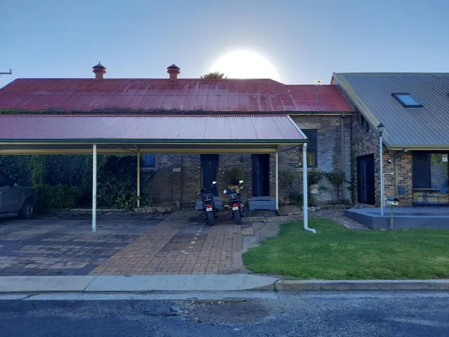 Charlesworth on the Park