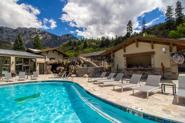 Ouray CO Hotel & Hot Springs by Twin Peaks Lodging