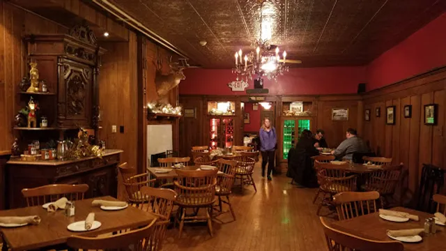 The Stone House Restaurant and Country Inn