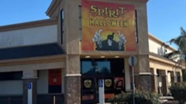 Spirit Halloween