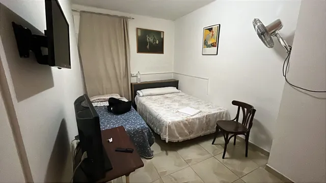 Hotel Pension Mode Lleida