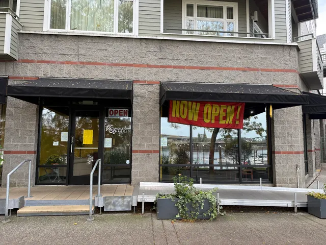 Puddletown Bagels - SW Montgomery