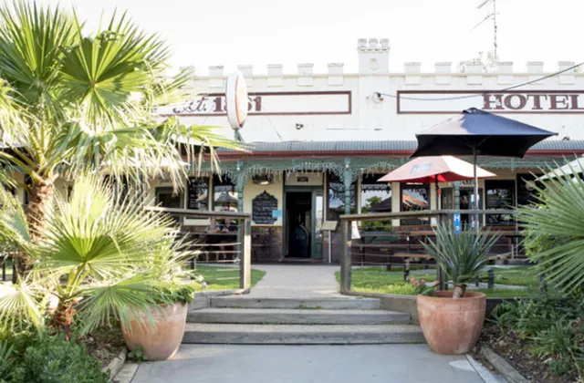 The Palms Tocumwal Hotel Motel