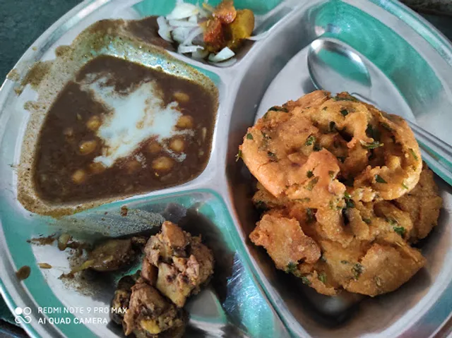 Shiv Kachori Bhandar