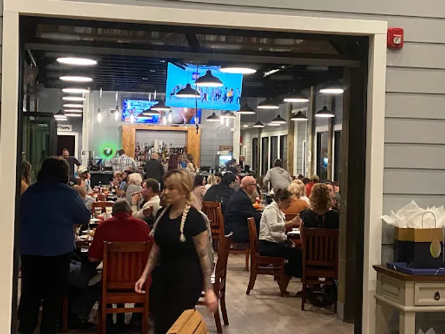 DiCarlo's Food & Spirits