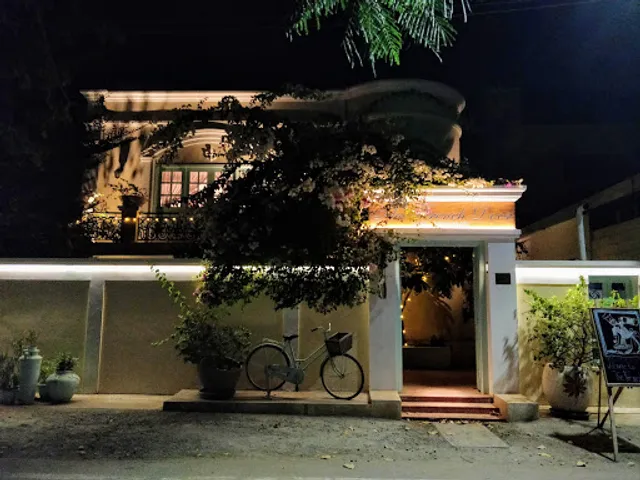 The French Door (Café & Restaurant)