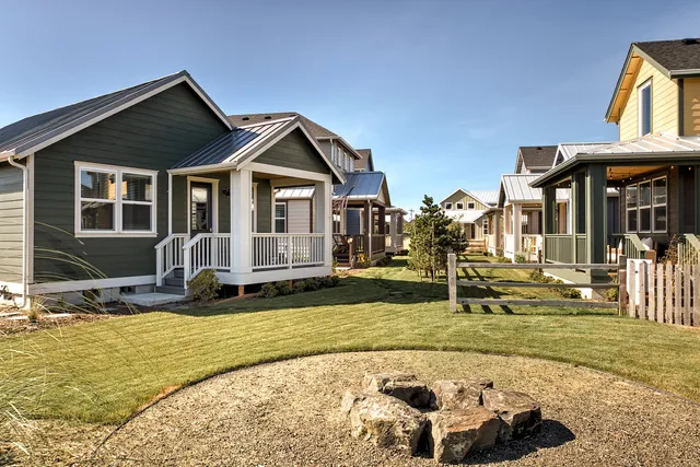 Oyhut Bay Seaside Resort