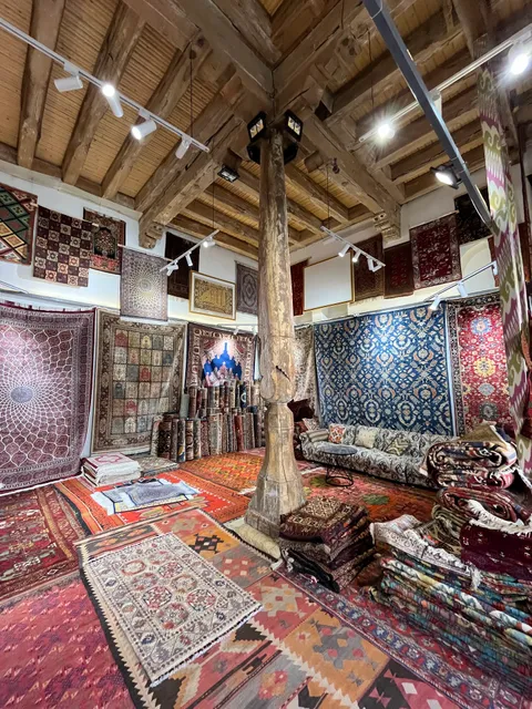 MAGIC CARPETS GALLERY