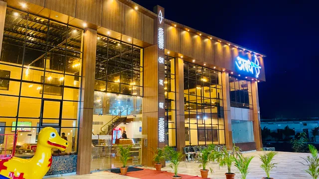 AWADH RESTAURANT || Best Restaurant in Rau || Best Fast Food Restaurant in Rau || Best Veg & Family Restaurant in Rau