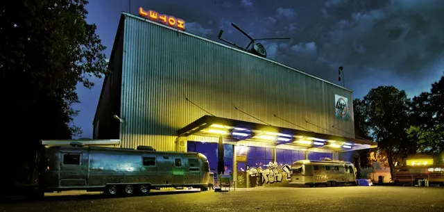 BaseCamp Young Hostel