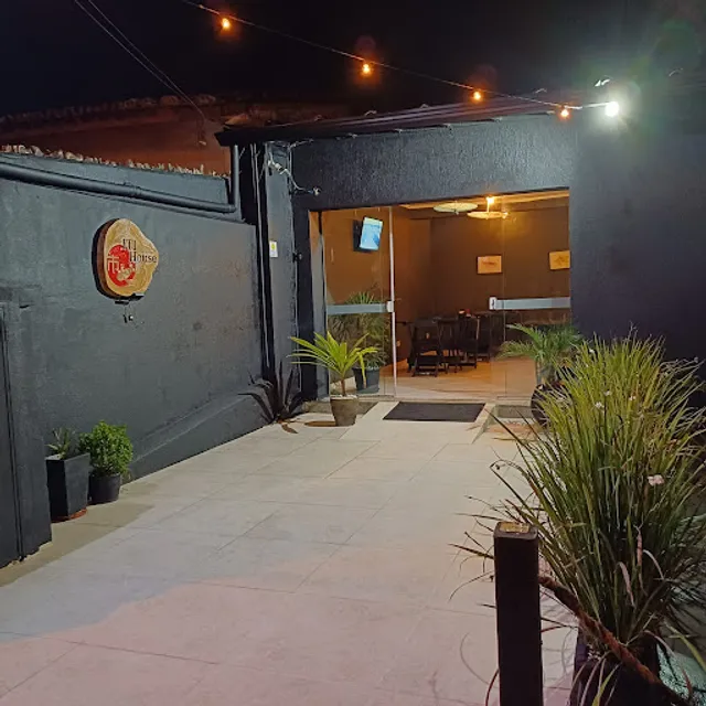 Iti House - Casa de Sushi Tradicional