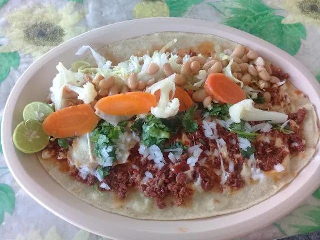 Huaracheria Y Cenaduria ROUSS