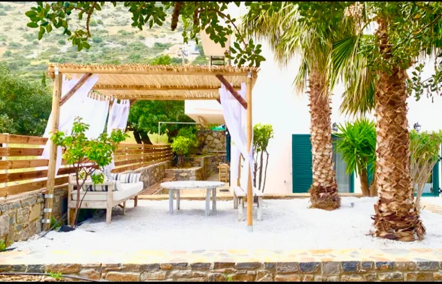 Haroupia The Residence