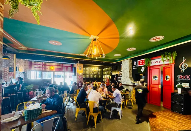 La Cascarita Sports Kitchen