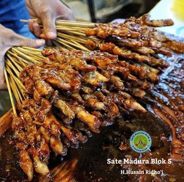 Sate Madura H. Husain Ridho'i, Blok S