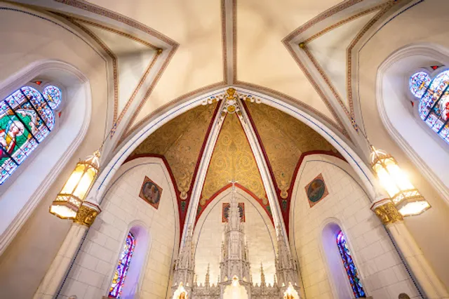 Loretto Chapel Museum