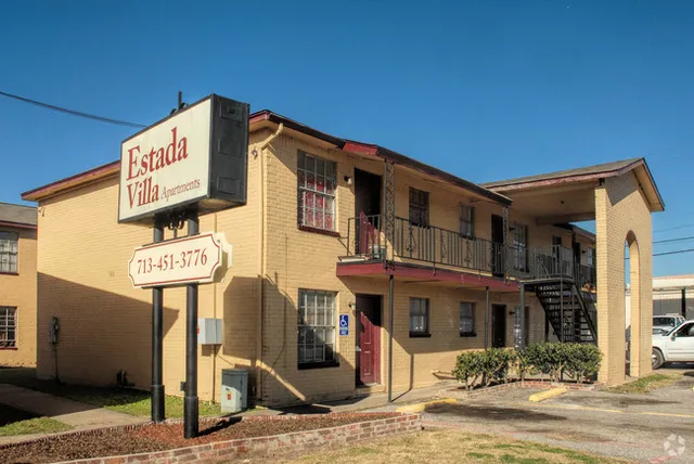 Estada Villa Apartments