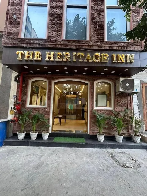 Hotel Heritage Inn
