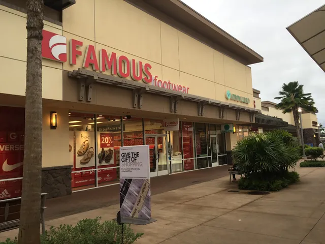 Famous Footwear Outlet