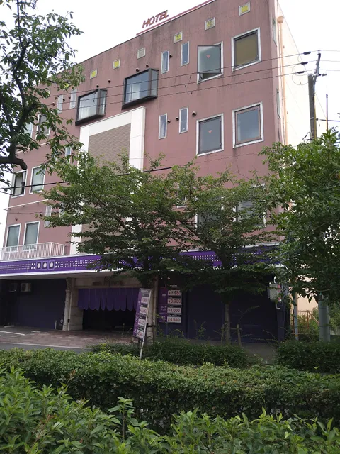 ホテル イー ジュエル