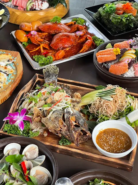 Hoa Viên Restaurant - 100 Tiểu La, Đà Nẵng