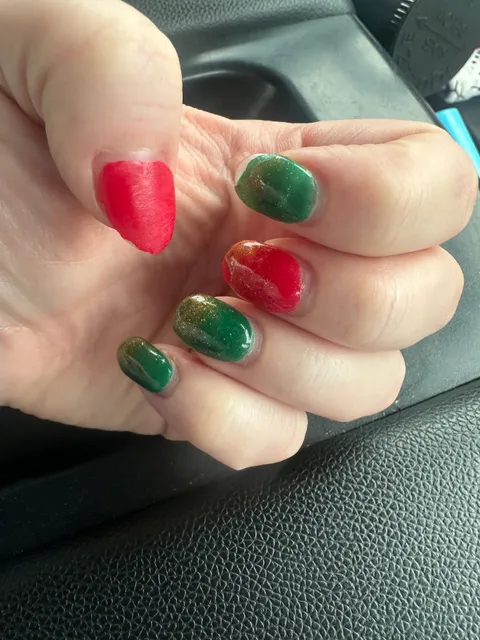 Luxx1 Nails and Salon