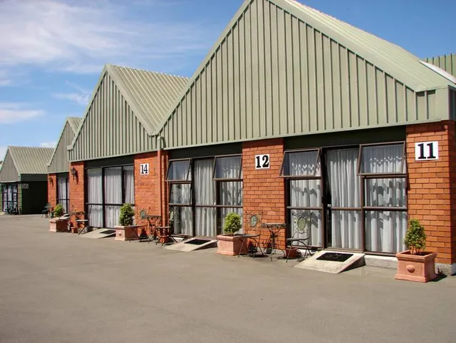 193 Aorangi Motel Apartments