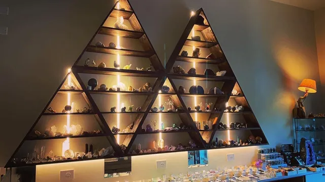 La Piramide Cristallina snc