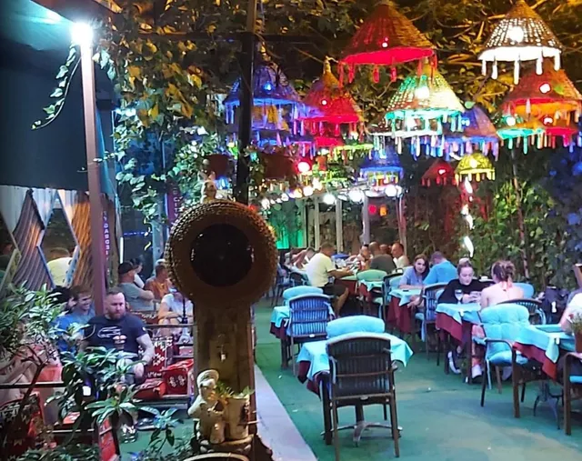 Green Garden Restaurant Cafe