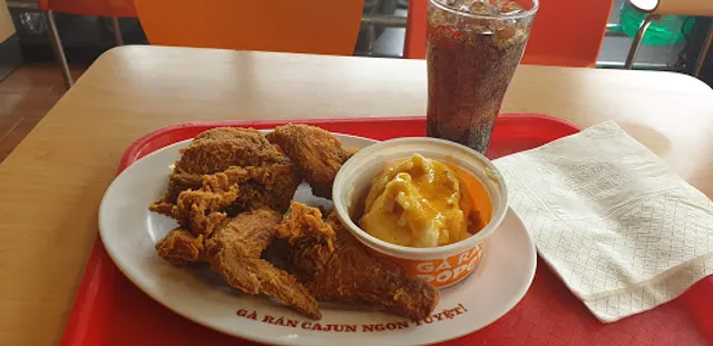 Popeyes Chicken Thao Dien