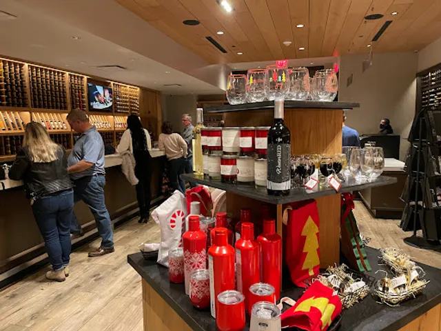 Cooper’s Hawk Winery & Restaurant